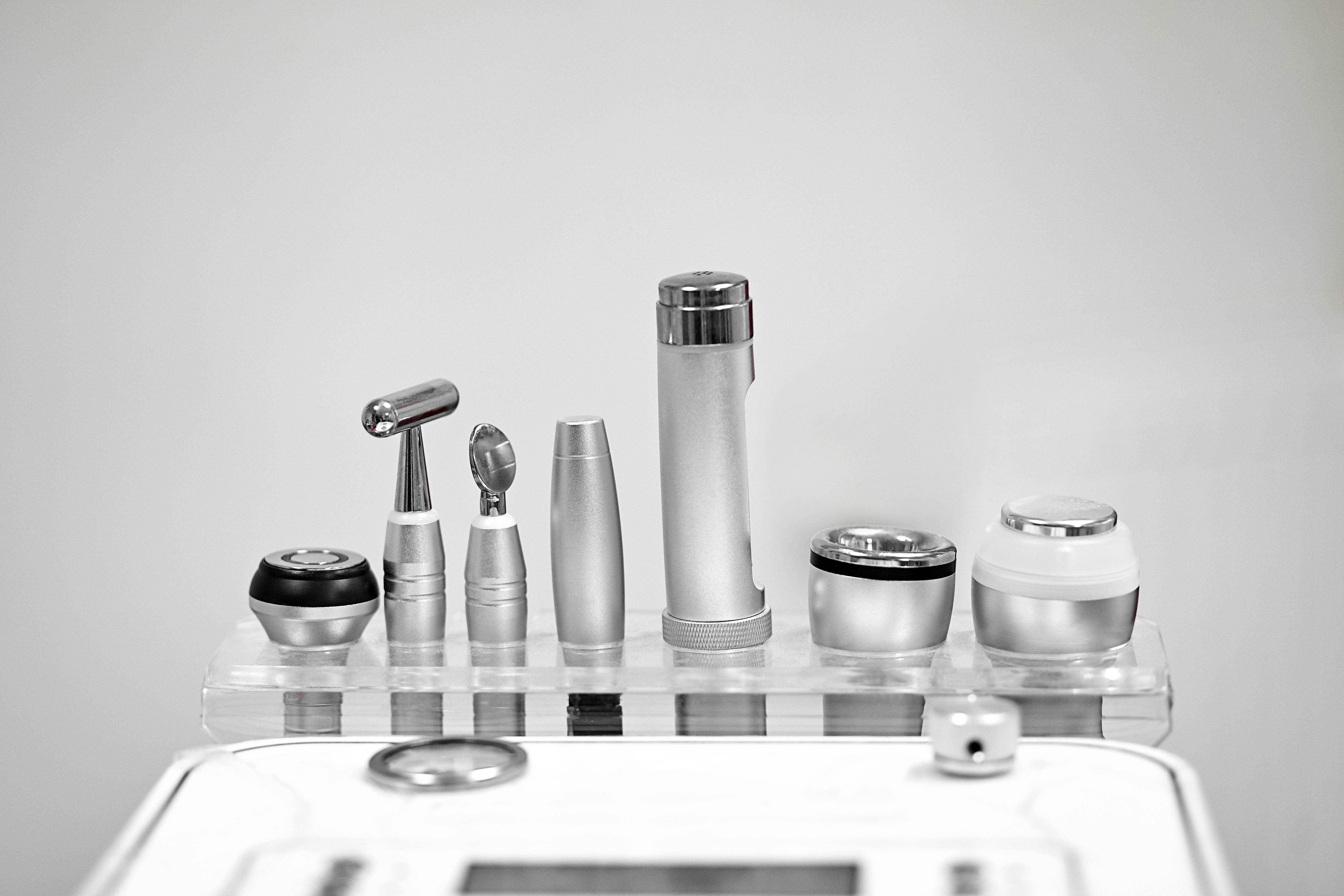 reparații și mentenanță pentru aparate estetice profesionale Delvia